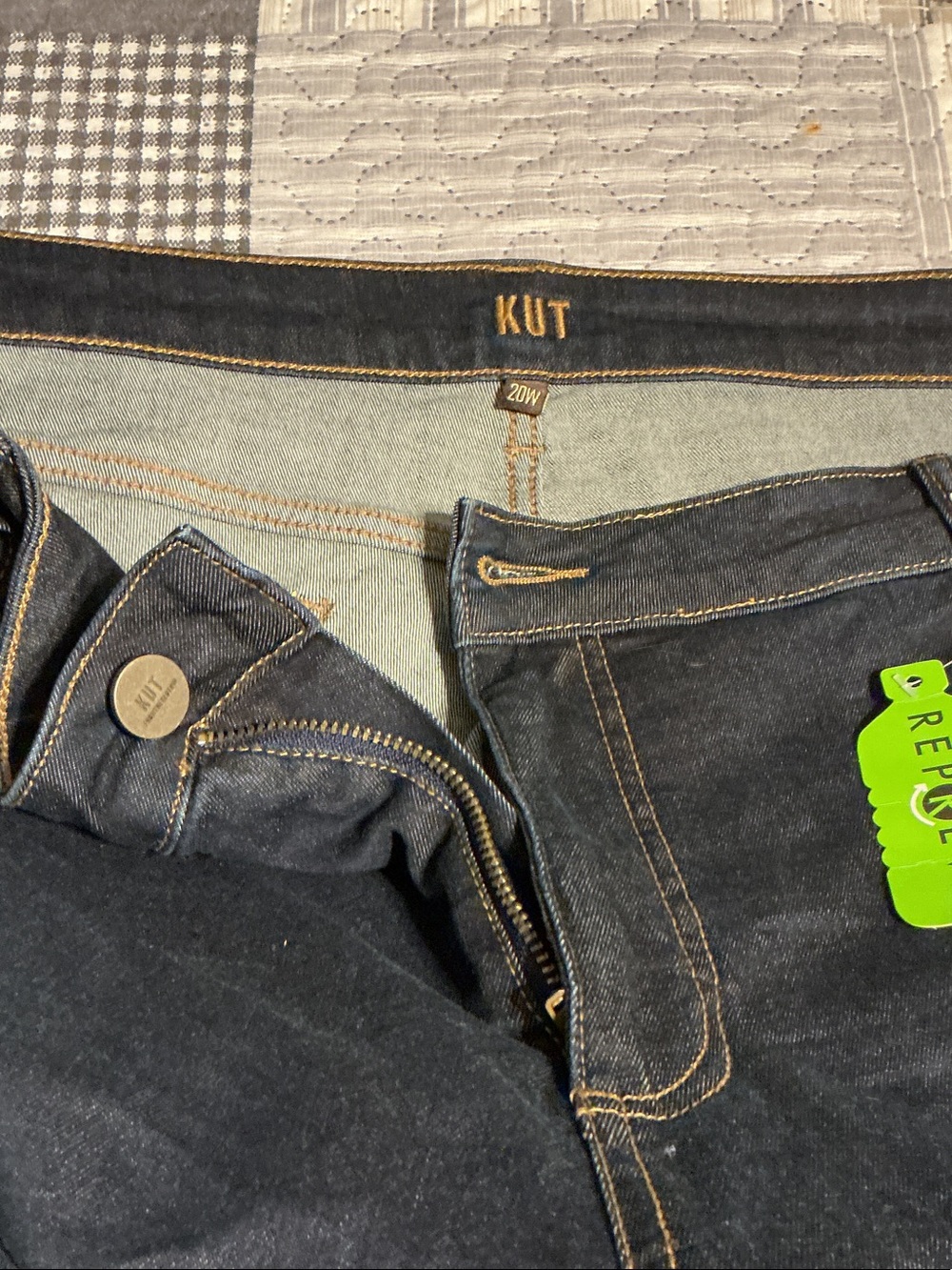 Kut from the Kloth Black High-Rise Women's Jeans with Contrast Stitching